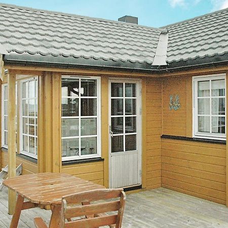 Three-Bedroom Holiday Home In Dyrvik Tuvnes Luaran gambar
