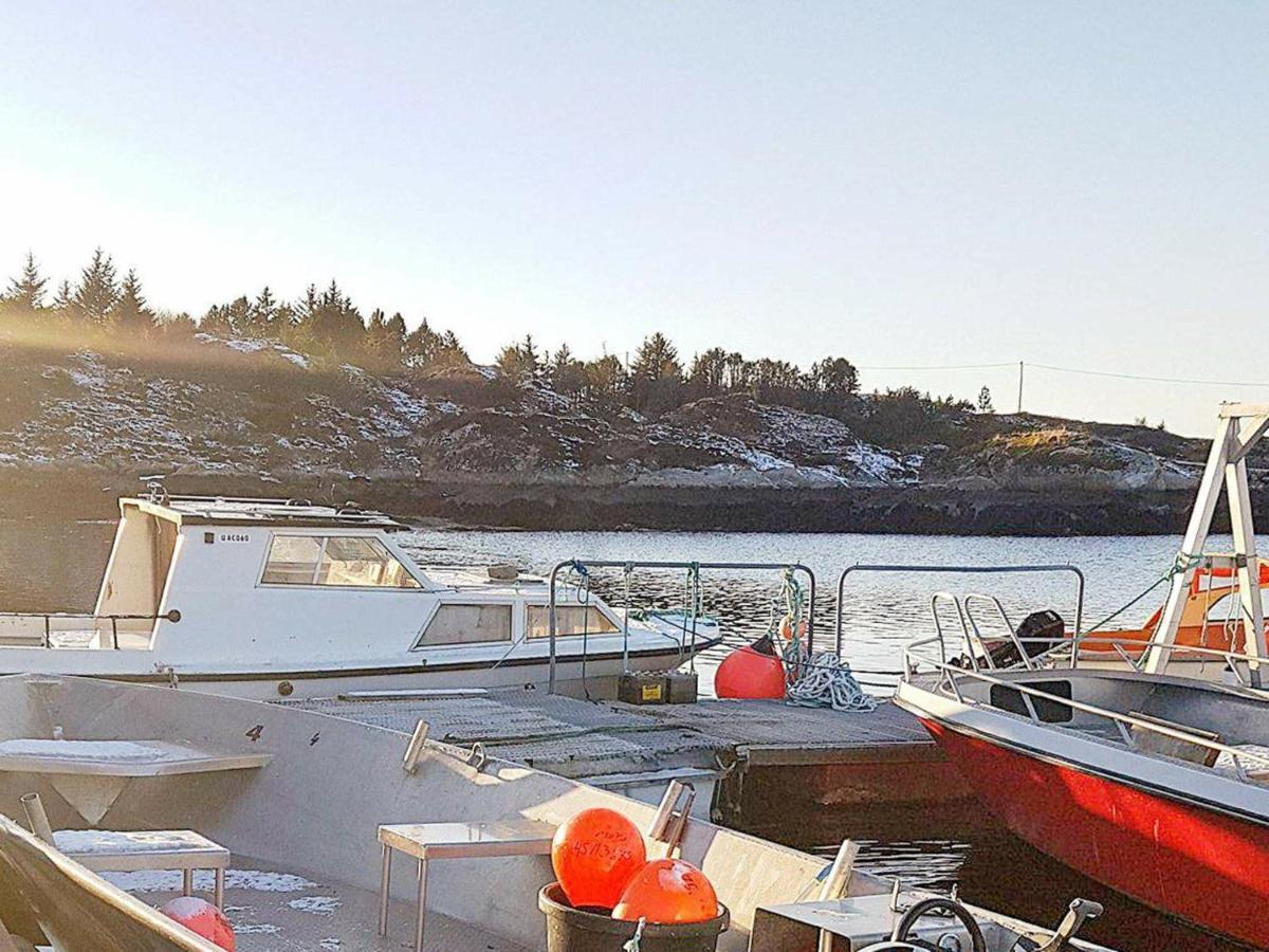 Three-Bedroom Holiday Home In Dyrvik Tuvnes Bilik gambar